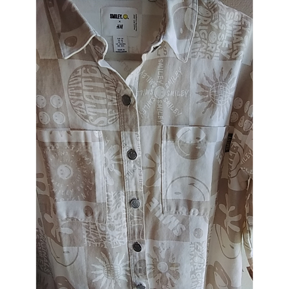 💕NWOT💕 Women's /Juniors H&M Smiley Button-Down Shirt/Jacket Oversize XS Beige - Picture 2 of 12